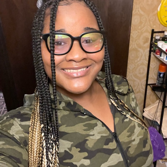 Meet your Posher, Shalani - Picture 6 of 6